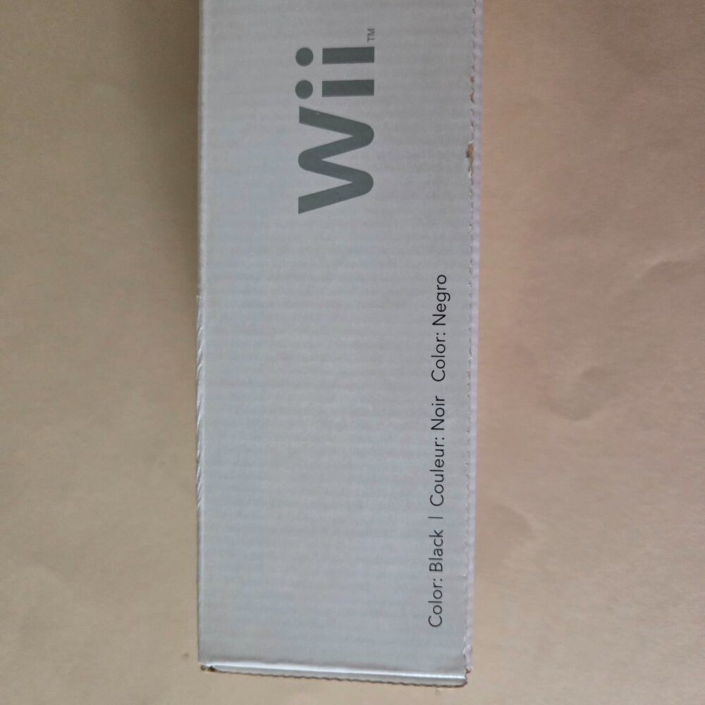 Wii Nunchuck Black New In Box - Picture 3 of 7